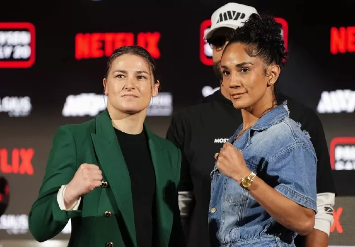 Katie Taylor (izq.) y Amanda Serrano.