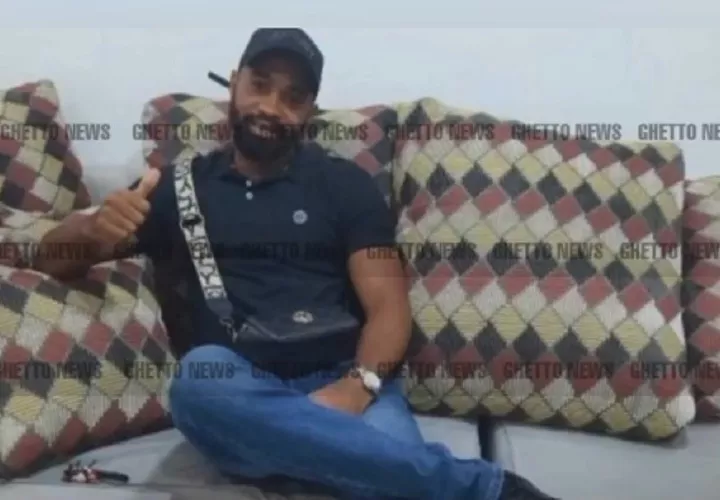 Un tiro lo alcanzó en la cabeza.