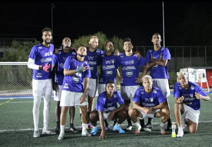 Jugadores del CAI luego de un entrenamiento en la ciudad de Tegucigalpa, Honduras.
