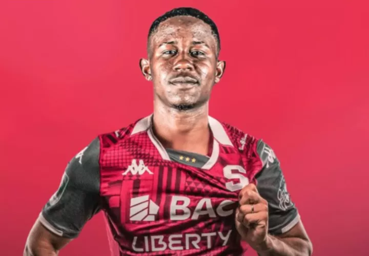 Gustavo Herrera, delantero panameño.