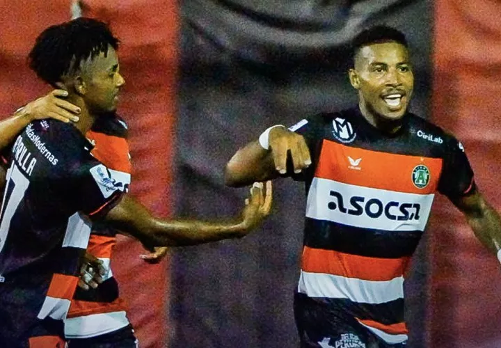 Ricardo McClymont y Reyniel Perdomo anotaron por el Alianza.