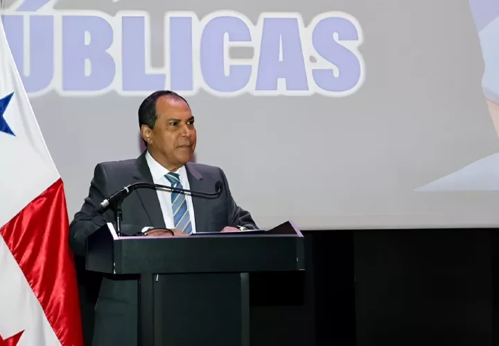 El magistrado del TE, Luis Guerra.