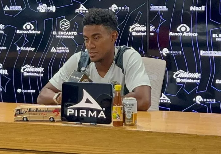 Bárcenas en conferencia de prensa.