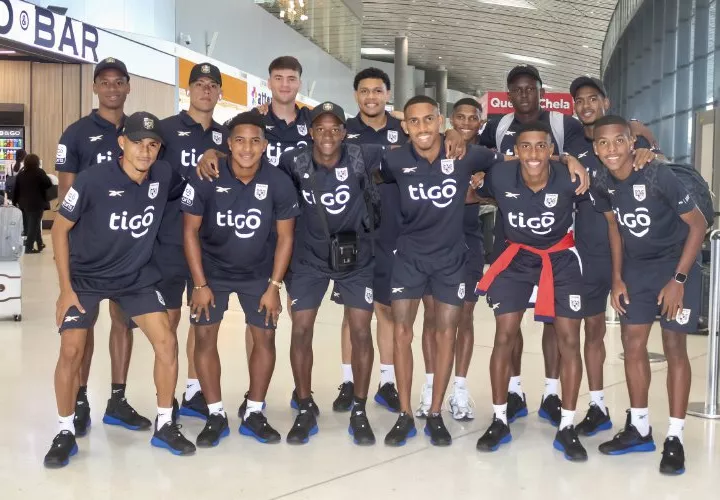 Los jugadores locales de la Selección de Fútbol Sub-20 de Panamá viajaron ayer para el campamento de Chile, previo al mundial.