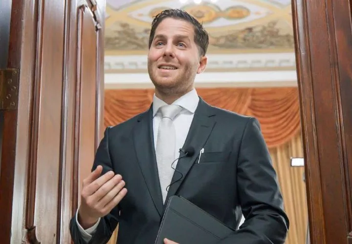 Mayer Mizrachi, alcalde de la ciudad capital.