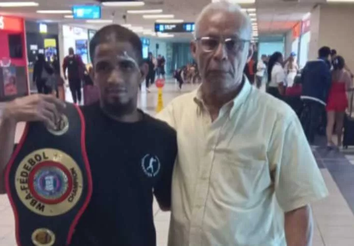 Azael Villar y su apoderado Bolívar Hernández.