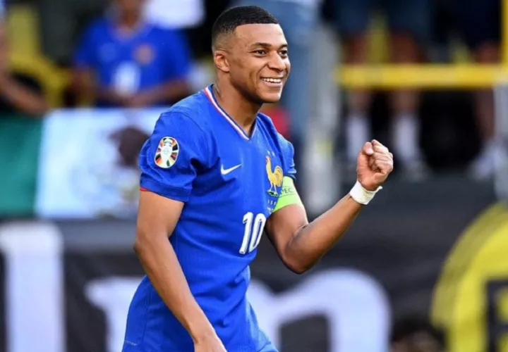 Kylian Mbappé se lastimó el sábado.