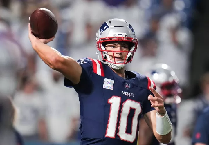 Drake Maye, quarterback de los Patriots.