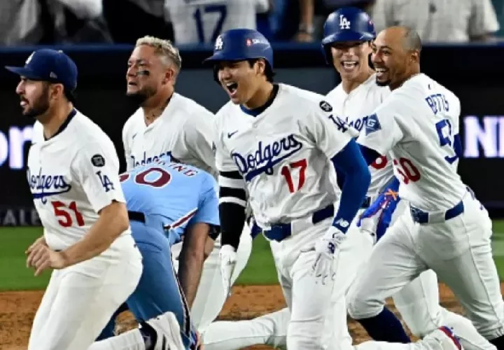 Los Dodgers y los Cerveceros se miden en una serie al mejor de siete juegos. 