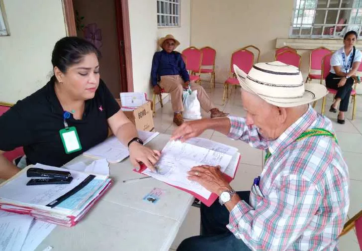 Los procedimientos manuales deberán desaparecer en Anati, una vez se consolide la digitalización de la información, que puede tomar unos 36 meses. 