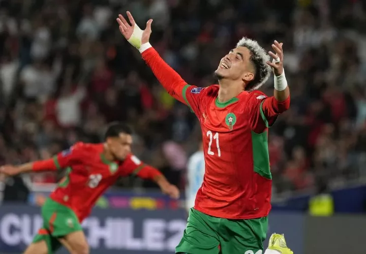 Yassir Zabiri celebra uno de sus goles.