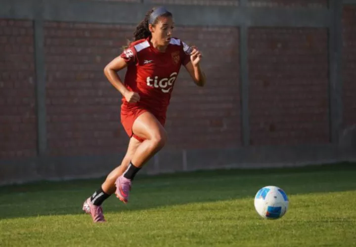 Práctica de la selección mayor femenina.