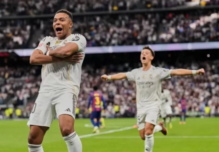 Kylian Mbappé (Izq.).