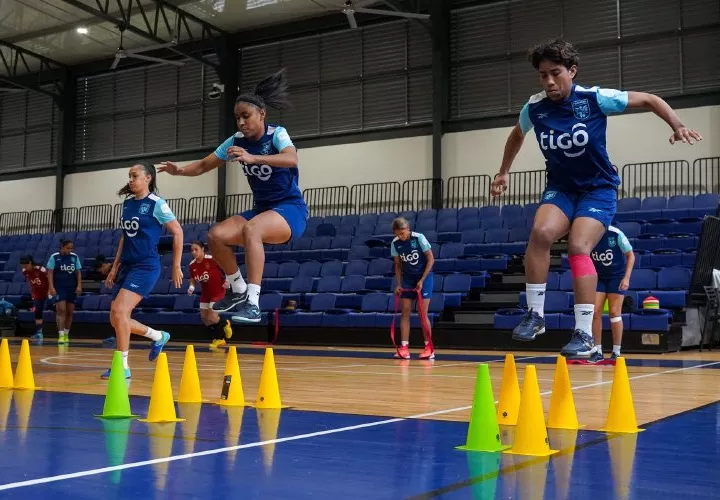 Entrenamiento de la selección de futsal.