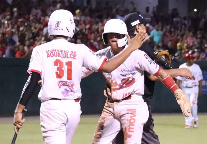 El equipo de Coclé tiene un total de cinco campeonatos nacionales de béisbol en la categoría juvenil.