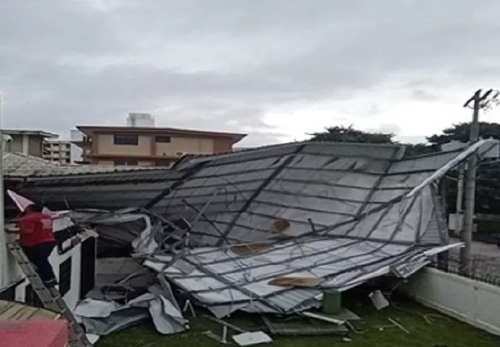 Lluvias, inundaciones y voladuras de techo.