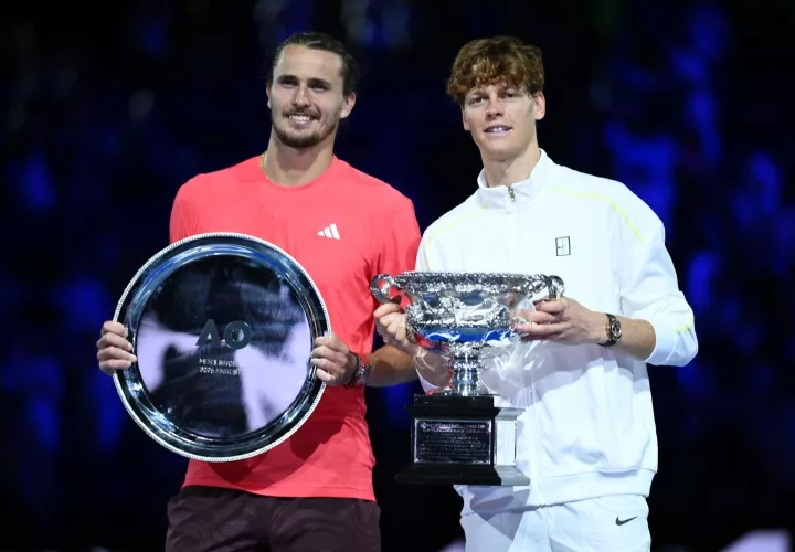 Jannik Sinner (d), campeón de la edición 2025.