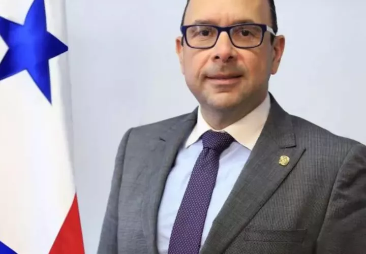 Eduardo LeBlanc, el actual defensor.