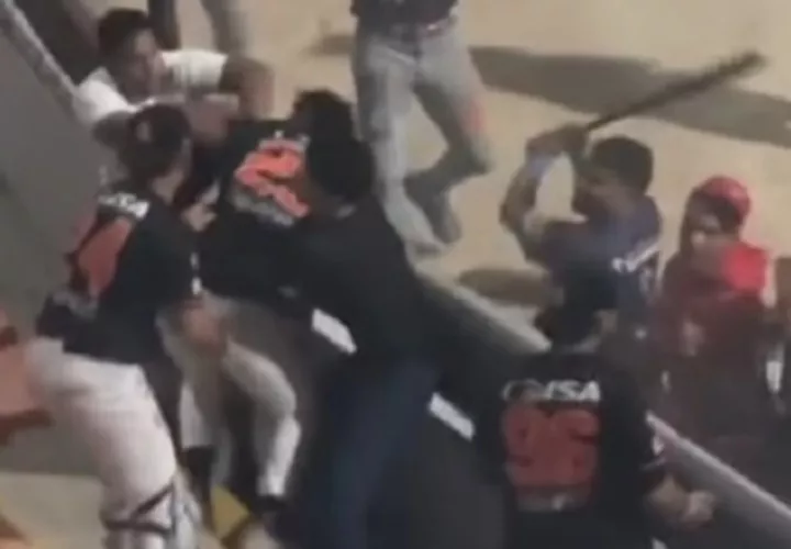 El lamentable hecho se dio la noche del sábado en el Estadio Roberto ‘Flaco Bala’ Hernández.