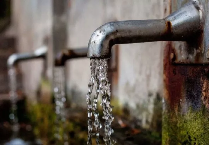 Señaló que el consumir esta agua puede ser un riesgo para la salud.