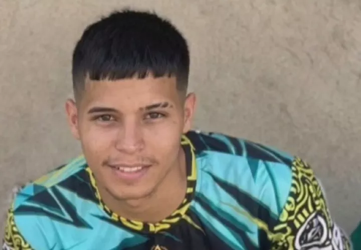 El joven murió en el hospital.