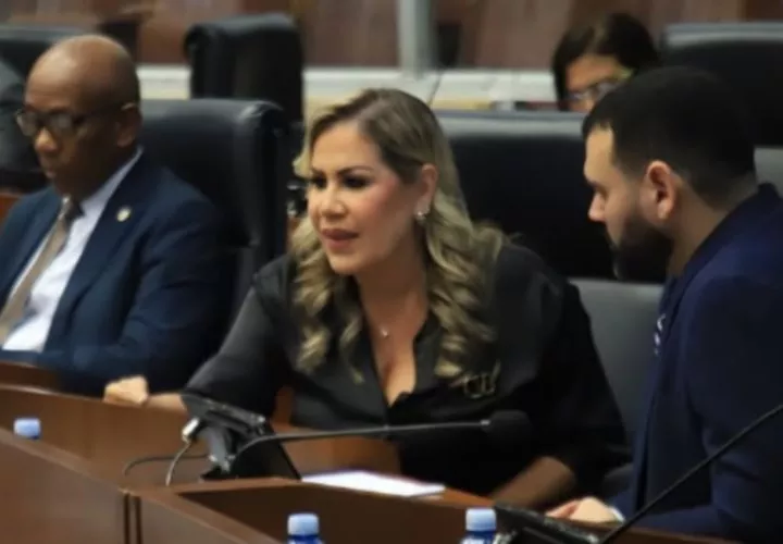 Shirley Castañedas.