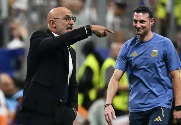 Luis de la Fuente (i) y Luis Scaloni, técnicos de las selecciones de España y Argentina respectivamente.