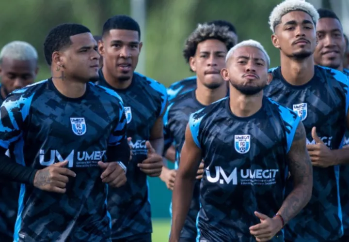 Entrenamiento del Umecit FC.