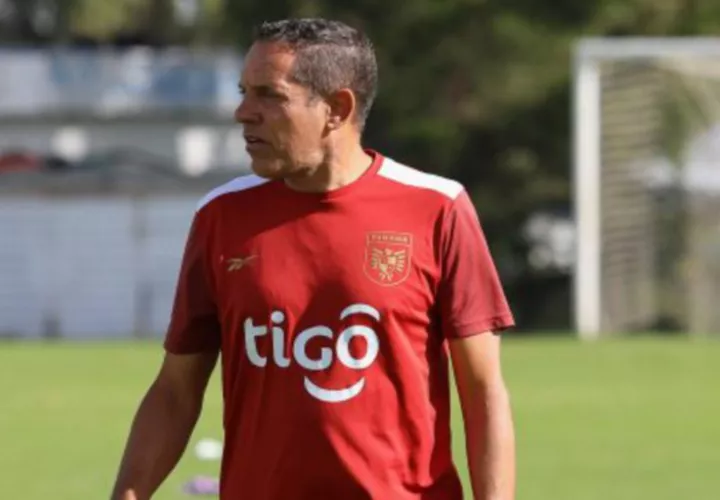Mike Stump, técnico de la Selección de Sub-20 de Panamá, señaló la importancia de mantener la concentración y no dejarse influenciar por el ambiente que rodeará el juego.