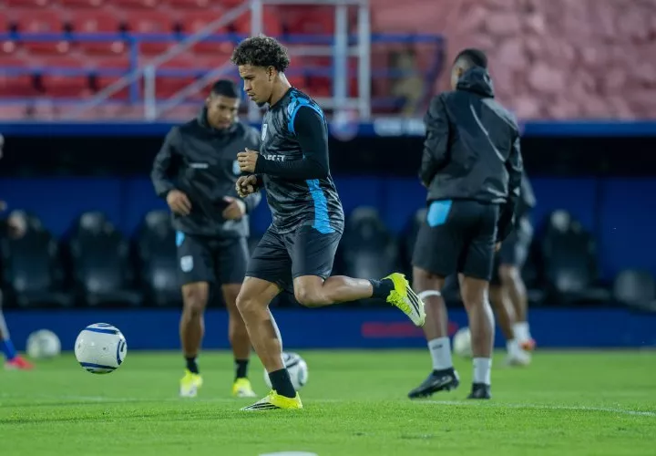 Entrenamiento de Umecit FC.