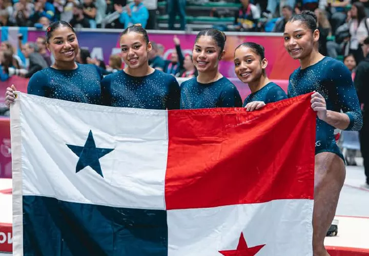 Las atletas Hillary Heron, Ana Gabriela Gutiérrez, Ana Lucía Beitía, Alyiah Lide De León y Tatiana Tapia dieron a Panamá la medalla de bronce.