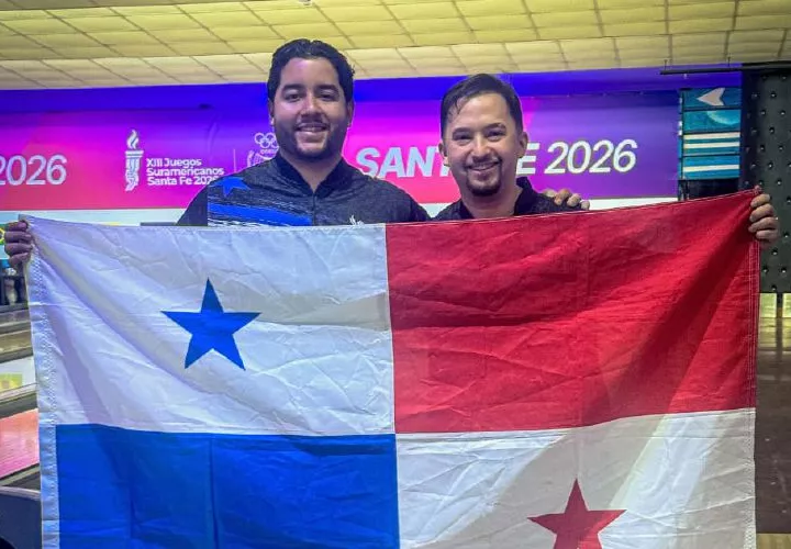 Donald Lee (i) y William Duen.