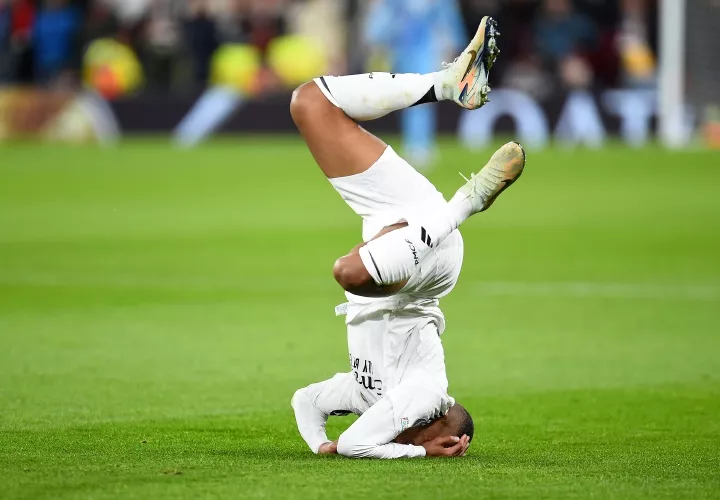 Kylian Mbappé durante el partido contra el Liverpool. Foto: EFE
