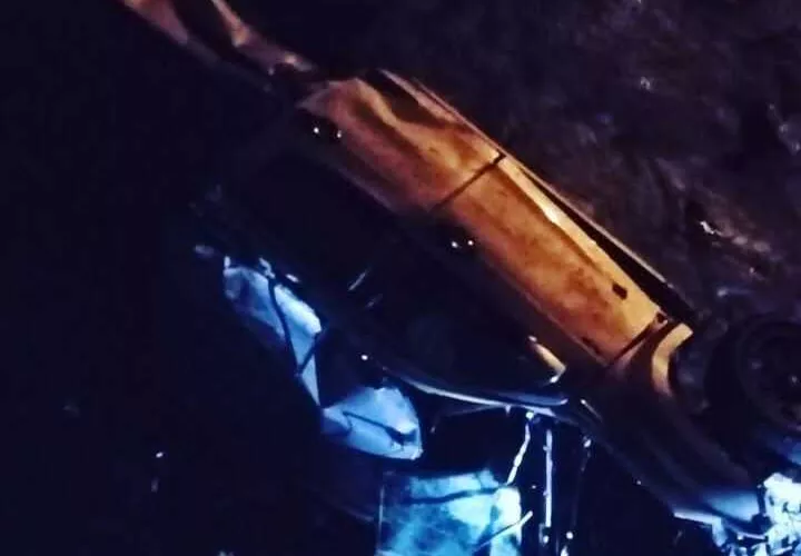 Escena del fatal accidente de tránsito ocurrido esta madrugada.