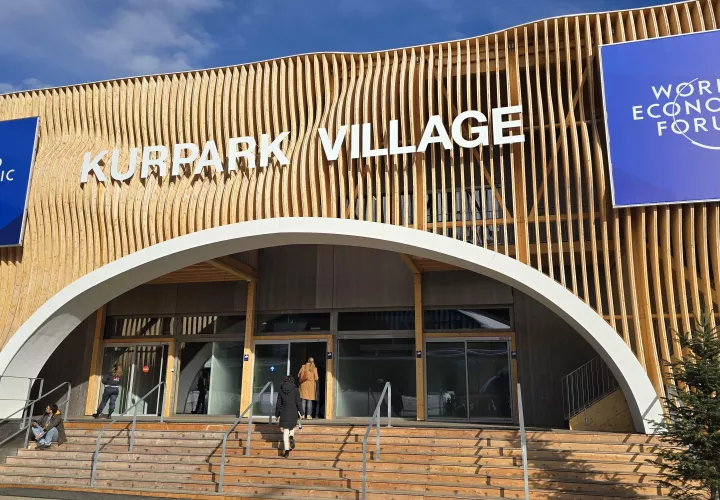 Gira , foro y reuniones de Mulino en Suiza.