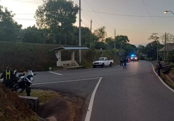 Escena del hecho de tránsito ocurrido esta madrugada.