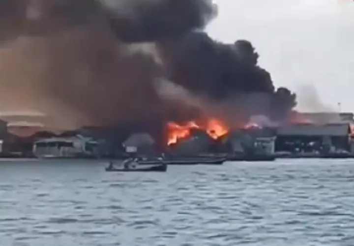 incendio, Isla Tubuala, Guna Yala, casas, consumidas, emergencia