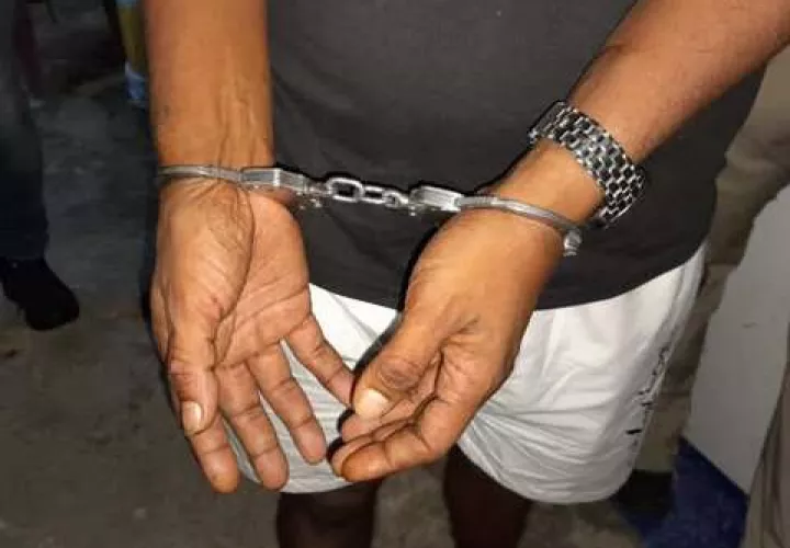 Una de las 35 personas detenidas en el operativo "Dignidad".