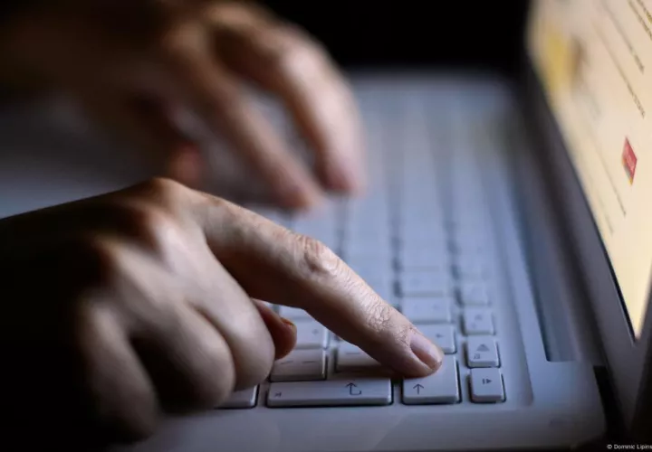 . Los dispositivos incautados fueron verificados por expertos forenses.