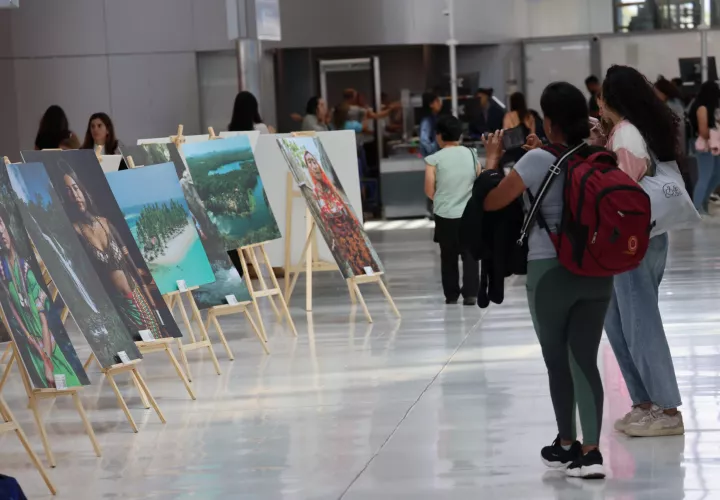 Las imágenes de Tapia invitan a los turistas a explorar y conocer más sobre las tradiciones de los pueblos originarios. Foto: Cortesía