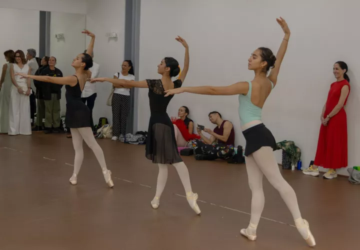 Las asistentes tuvieron la oportunidad de presenciar un ensayo del Ballet Nacional. Foto: Cortesía