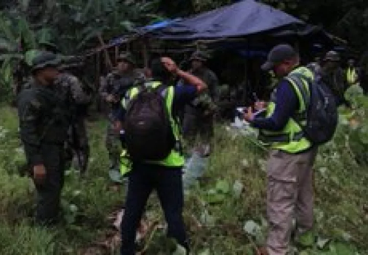 Destrucción de campamento.