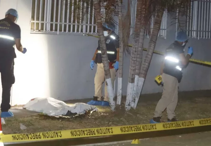 Escena del crimen en Buena Vista, Tocumen.  (Foto: Alexander Santamaría)