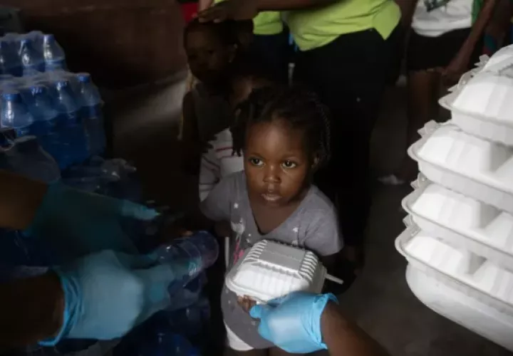 El aumento de personas desplazadas por la violencia pandillera en Haití no hace sino multiplicar las necesidades. Foto: EFE