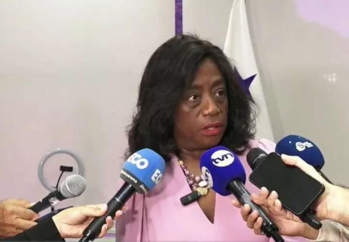 Lucy Molinar, ministra de Educación.