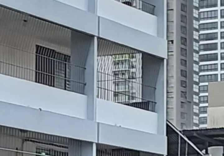  Personal de bomberos y Policía Nacional atienda la urgencia.