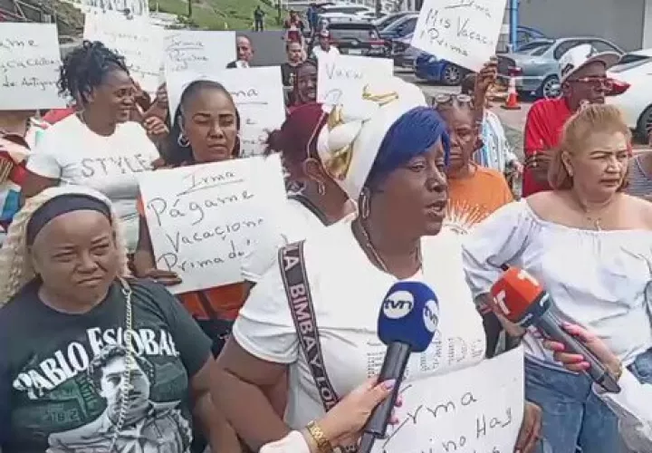 Portesta frente a la sede del Consejo Municipal de San Miguelito.
