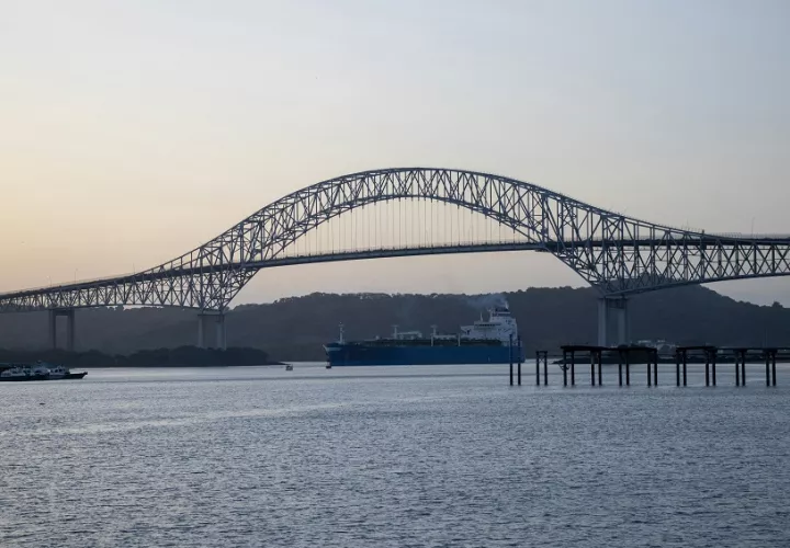 Conductores tomar precaución en el área de trabajo.