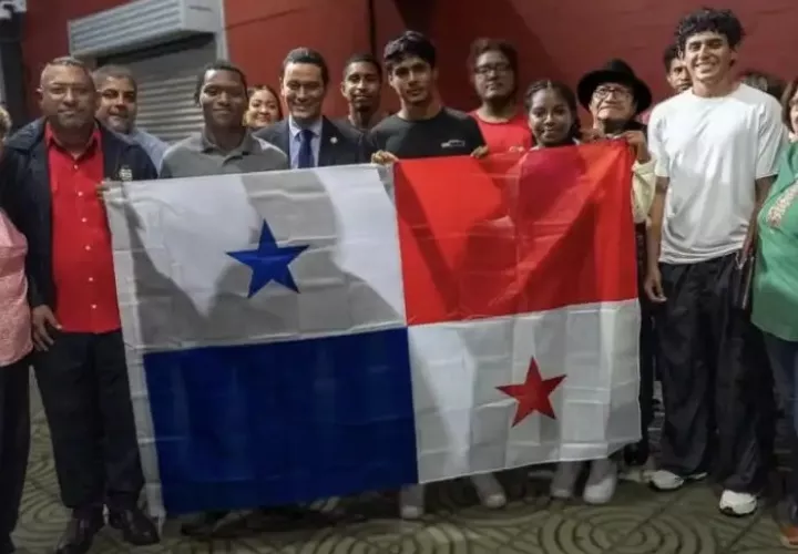 Liberan a los 11 estudiantes de la UP.