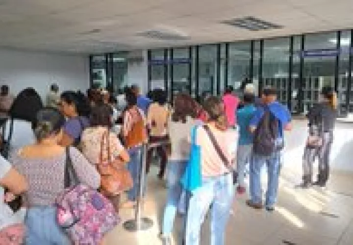 Concurrencia de pacientes este lunes en Chiriquí.